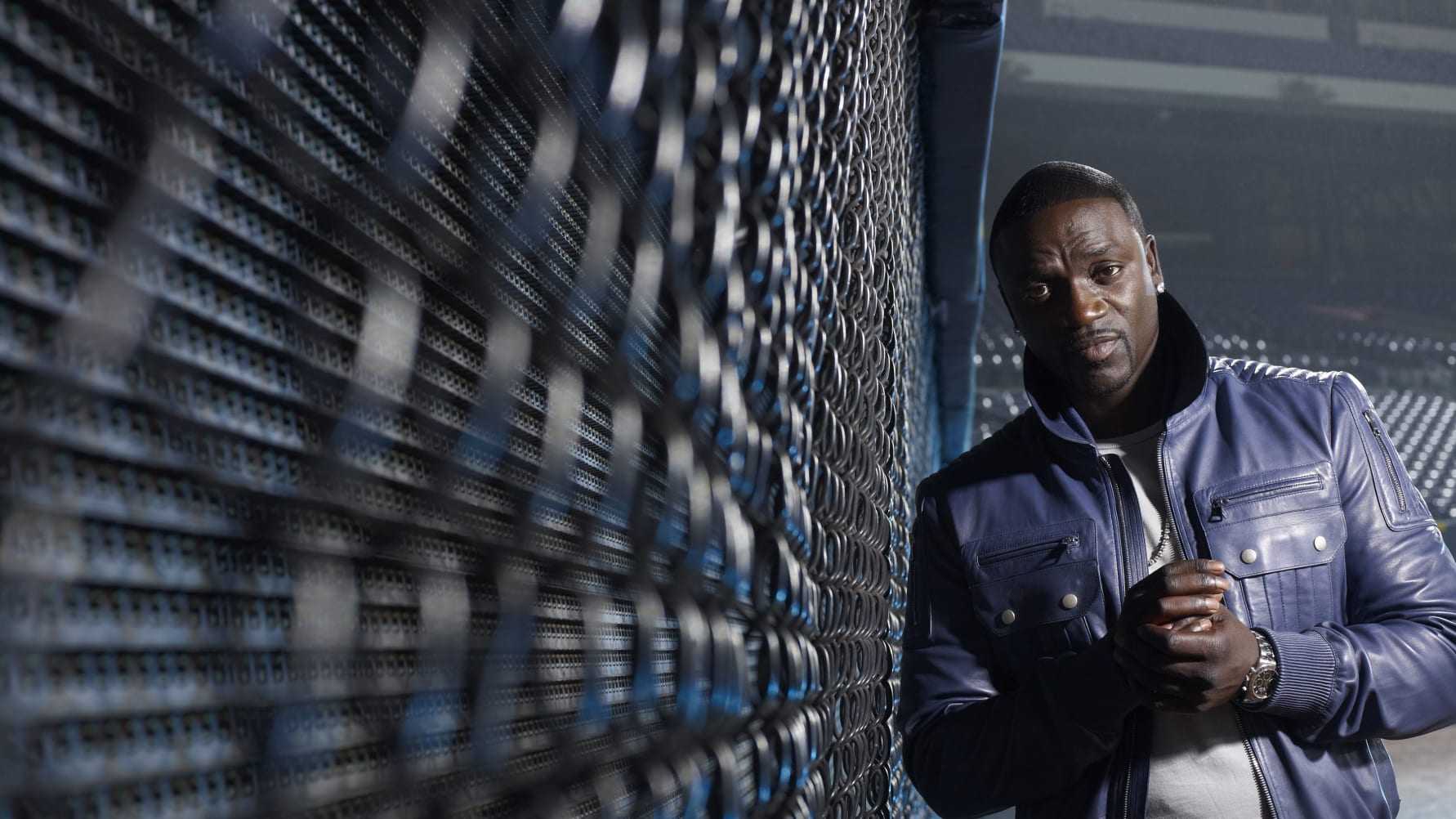 Akon ger sig ut på turné – intar Annexet i Stockholm