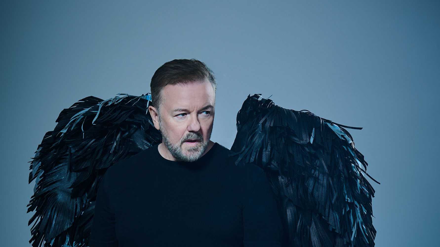 RICKY GERVAIS ÅTERVÄNDER TILL SVERIGE 2025!