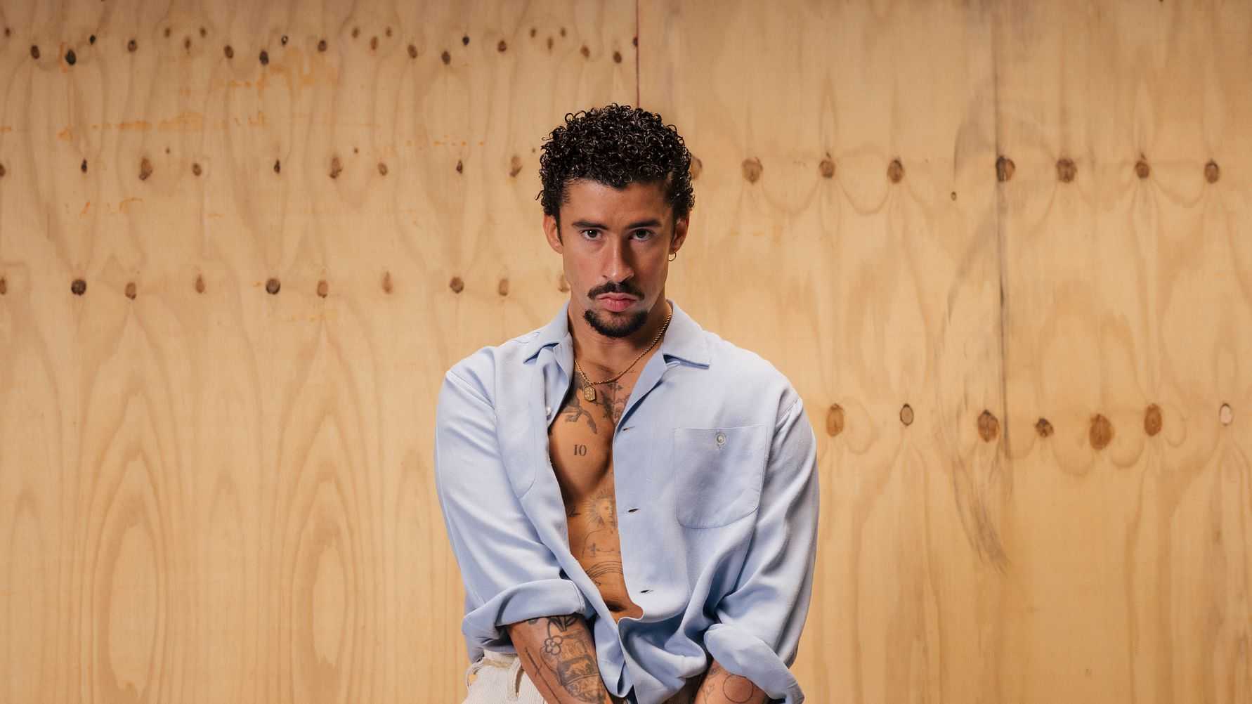 BAD BUNNY ÅKER UT PÅ EFTERLÄNGTADE “DeBÍ TiRAR Más FOTos World Tour” – KOMMER TILL STRAWBERRY ARENA 2026! 