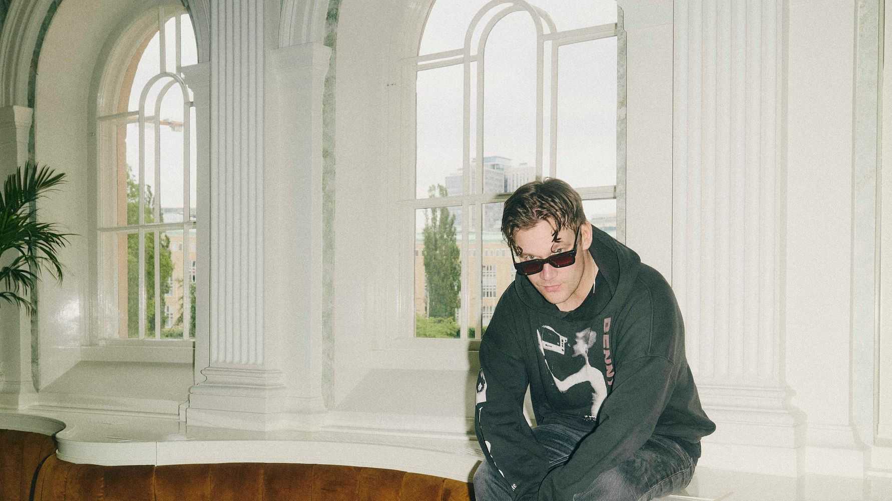 Christopher Garplind gör late night-show på Way Out West!