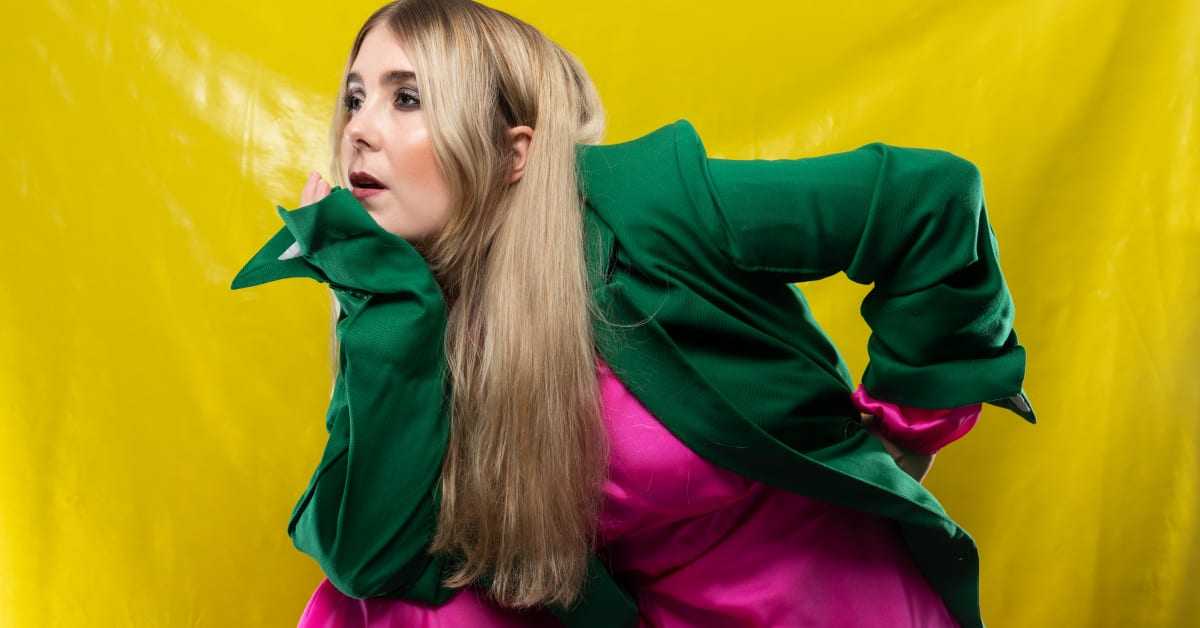 Framgångssagan Miss Li släpper sitt första svenska album ”Underbart i all misär”