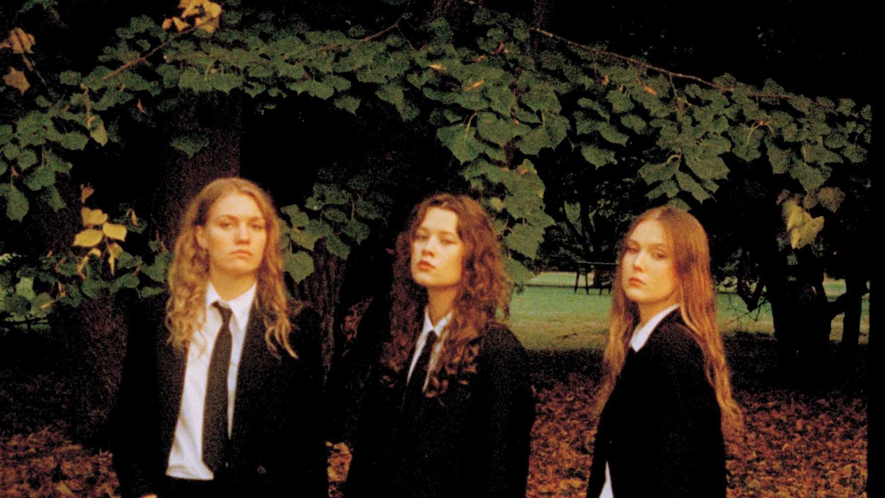 Svart Ridå ger sig ut på vinterturné 2025/2026