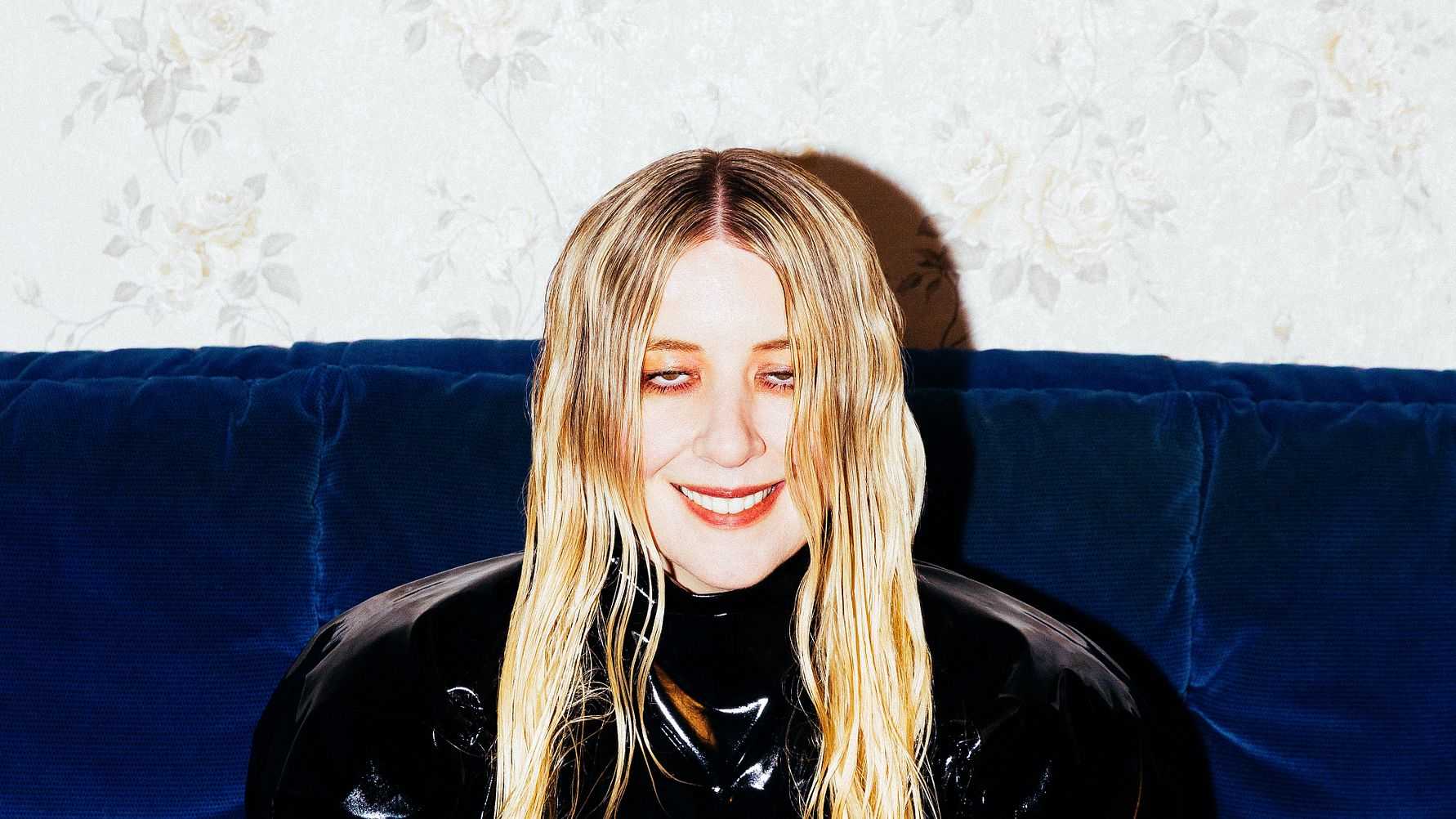 Austra [CAN] till Sverige nästa år 