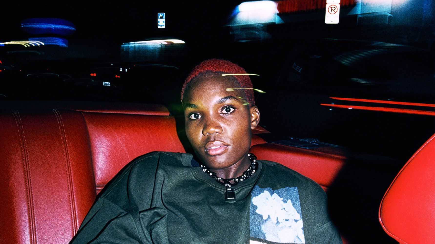 Arlo Parks till Sverige för en efterlängtad spelning på Slaktkyrkan i Stockholm!