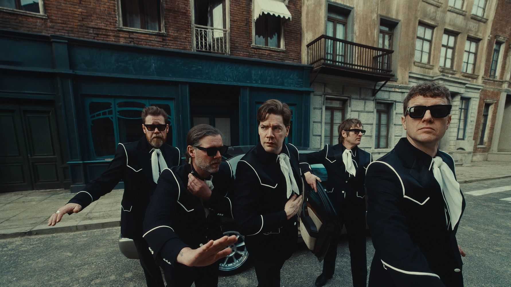 The Hives gör sommarens enda festivalspelning i Sverige på Way Out West!