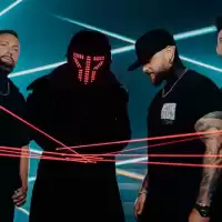 Evenemang: Smash Into Pieces - Grand Finale