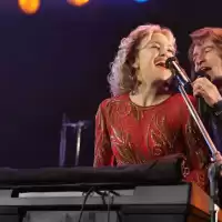 Evenemang: Bio: Toner Av Kärlek