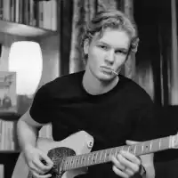 Evenemang: Backyard Live Music - Hannes Aitman