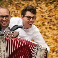 Evenemang: Lunchkonsert – Glömma Världens Små Besvär