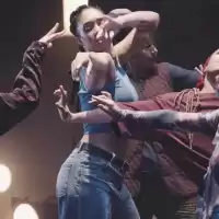 Evenemang: Woman Av Paradox-sal