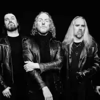 Evenemang: 12/5 Cemetery Skyline | Debaser Strand