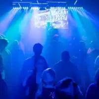 Evenemang: 7/3 Old School Vibes | Debaser Klubben