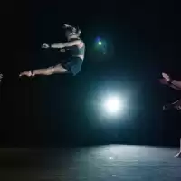 Evenemang: Ten Thousand Hours - Cirkus