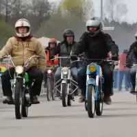 Evenemang: Chicken Race I Alingsås - Långfredag 2026