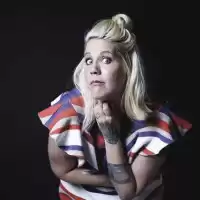 Evenemang: örebro Comedy Club - Emma Knyckare & Ina Lundström