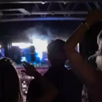 Evenemang: Bad Bunny I Strawberry Arena Premium Experience I Plats I Loge