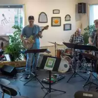 Evenemang: Umeå Jazzstudio: Kvarteret Kvarken & All Smiles