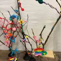 Evenemang: Familjelördag: Skapa Ett Magiskt Träd (från 5 år)