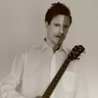 Evenemang: Hellre Bipolär än Populär - En Musikalisk Livsresa