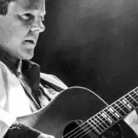 Evenemang: 22/4 Kiefer Sutherland | Debaser Strand