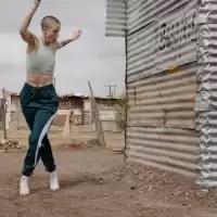 Evenemang: Bio: Joanna Is Skywalking