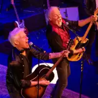 Evenemang: Clapton Vs Springsteen