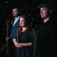 Evenemang: Musik På Stallet - Julkonsert Med Folkmusikgruppen Gyttring