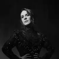 Evenemang: Isabella Lundgren Hyllar Jazzens Stora Vokalister