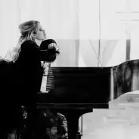 Evenemang: Julkonsert – Julia Frej Trio Evenemang: Julkonsert – Julia Frej Trio