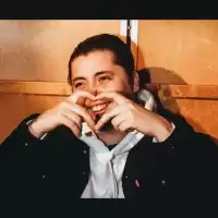 Bild på Young Royals-stjärnan och artisten INTI släpper debutsingel 