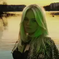 Bild på Sveriges nya poplöfte FILIPPA släpper debut-EP:n “Beroende” på fredag