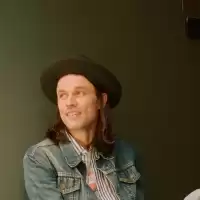 Bild på JAMES BAY SLÄPPER ALBUM OCH ÅTERVÄNDER TILL SVERIGE NÄSTA ÅR