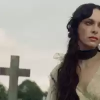 Bild på Holly Humberstone [UK] återvänder till Sverige i höst!